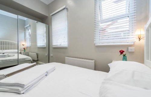 Stylish apartment 12 minutes by tube from Oxford Street free WIFI and Ac - Foto 15