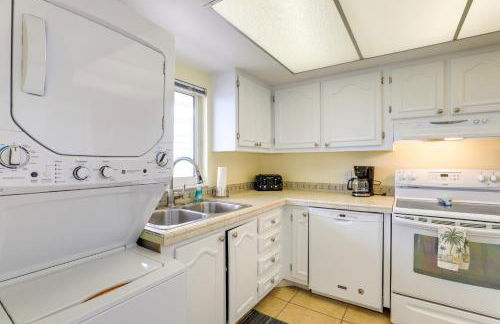 Oceanfront Cocoa Beach Condo with View Walk to Pier - Foto 4