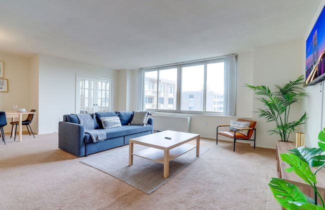 Upscale Apartments in Crystal City - Foto 77