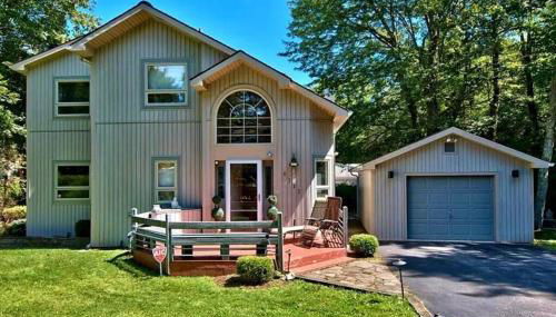 Paradise in heart of Poconos FaSt InTeRnEt Close to All Attractions - Foto 1