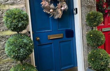 Central, Modern Apartment - Private Terrace - Dog Friendly - Photo 2