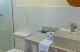 Container Azul na beira do rio e a poucos metros do mar em mogiquiçaba bahia - Foto 3