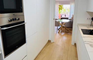 Luxury Renovated Apartment Stunning Views Pool and Golf resort 5star - Foto 8