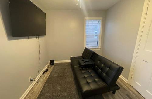 Cozy Euclid Home Near Lakefront - Foto 11