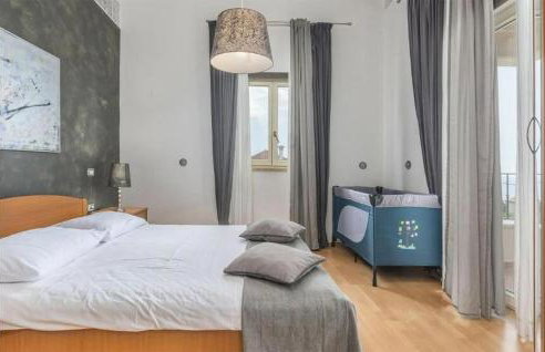 Amazing Home In Koromacno-Brovinje - Foto 12