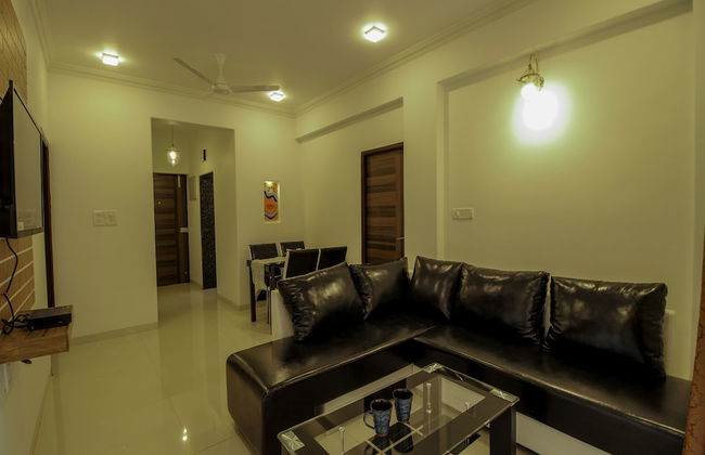OYO 9792 Home 2BHK Poolside Siolim - Photo 2
