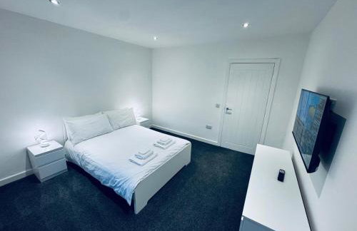 Modern 2 bedroom House With Loft Conversion - Foto 6