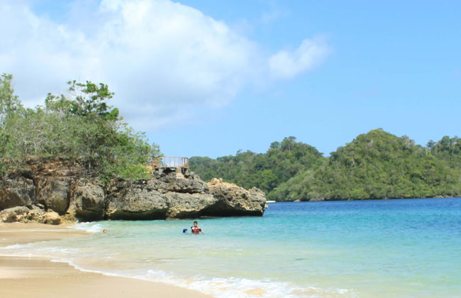Escursione privata alla spiaggia di Tiga Warna - Foto 1