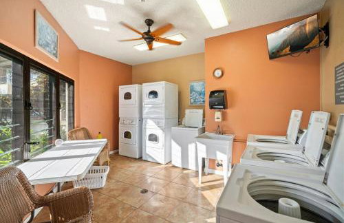 Modern oceanview condo at Lawai Beach Resort! New! - Foto 16