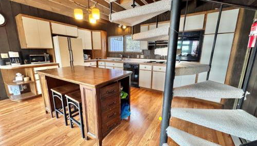 Lake Superior Retreat Private Wooded Haven with Panoramic Views - Foto 4