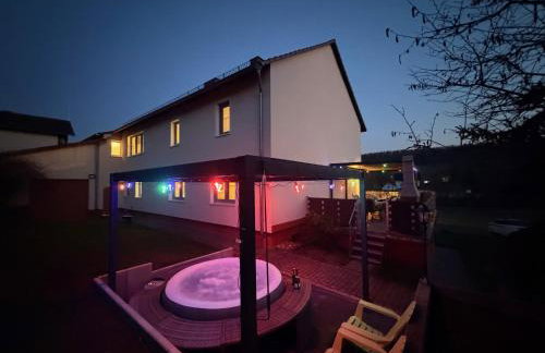 Ferienhaus mit Whirlpool - Garten & Spielzimmer - bis 6 Gäste - Photo 61
