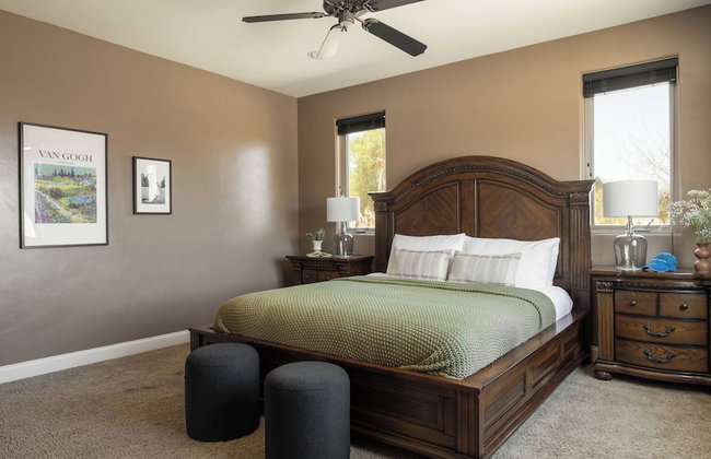 Sangiovese By Avantstay Spectacular Estate w/ Pool, Hot Tub & Putting Green - Photo 35