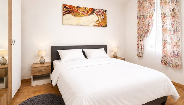 Ground Floor Apartment - Photo 5, Room