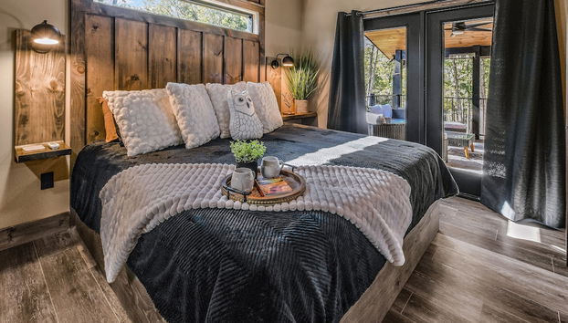 Wooded Hideaway 2 Bedroom Cabin - Foto 4, Habitación