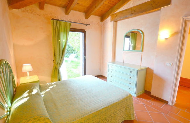 Holiday Home in Stintino Near Sea Beach - Photo 2