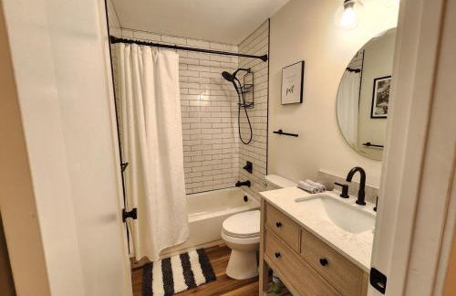 Fairview Terrace-Brand New 3BDRM, Central Location - Foto 46