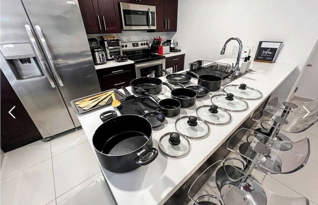 Experience Luna Sky! 65" TV Bar BBQ go FL Keys - Foto 14