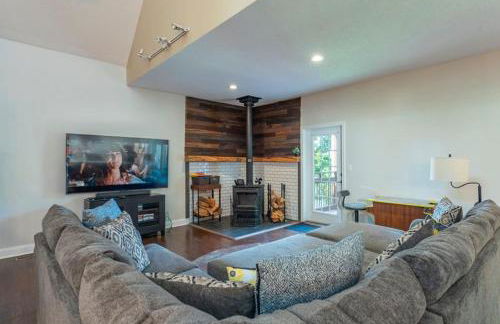 Funtastic Retreat! PS5, View, Goats, Hot Tub, Karaoke - Foto 9