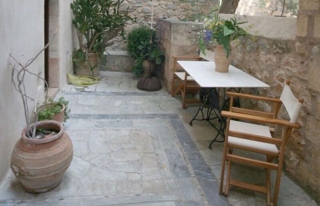 Dorovinis Monemvasia Castlehouses - Photo 36