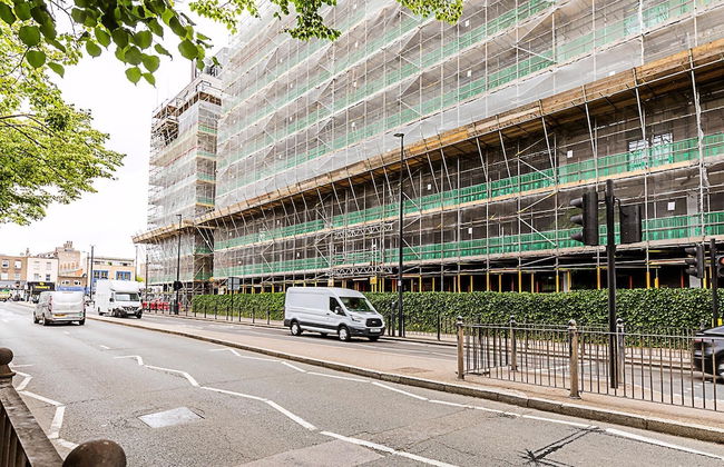 Stylish Canary Wharf Retreat For 2 - Foto 29