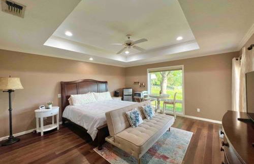 Shaded Oaks Suite Luxury Stay by the Golf Course - Foto 4