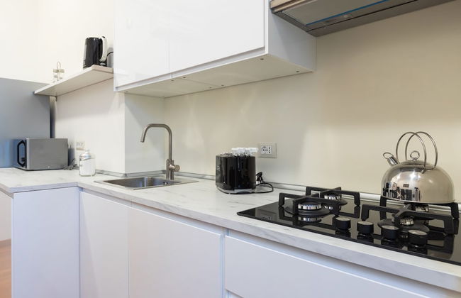 Elegant Salandra Suite - Photo 4