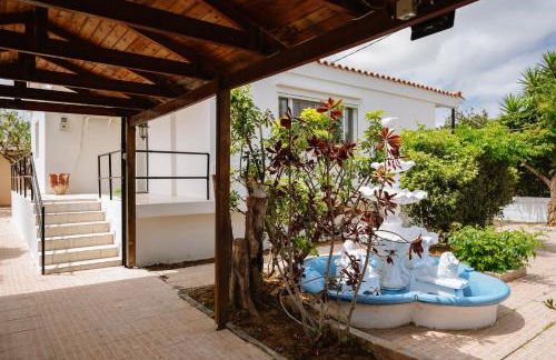 Irene Villa with Hot Tub, by Estia - Foto 26