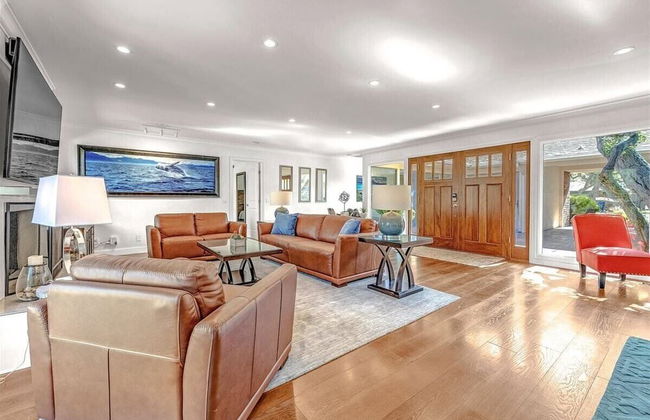 Pebble Beach Barking Seals - 5min Walk to the Beach! - Photo 17