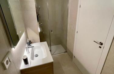 Apartamento nuevo junto al mar con plaza de garaje!! Perfecto para familias - Photo 41