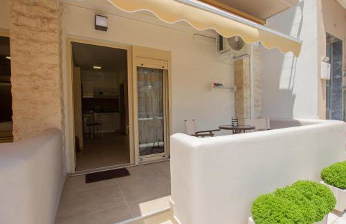 KyMa Studios and Suites - Photo 61