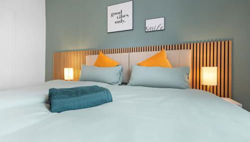 Moderne Suite bis zu 6 Personen - Central- free Parking - 3 Bedrooms - Netflix - Smart Home - Foto 5