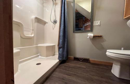 Mighty Oak near Sayre Towanda - Photo 4