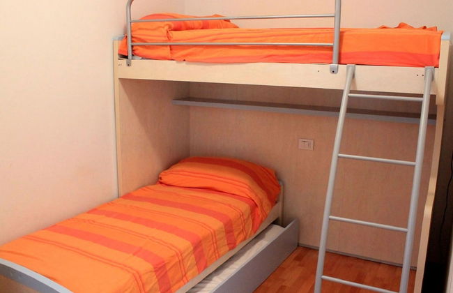 Holiday Home with Nicely Decorated Interior near Lake Garda - Foto 5