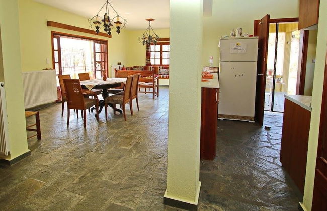 Pantso Villa - Photo 6