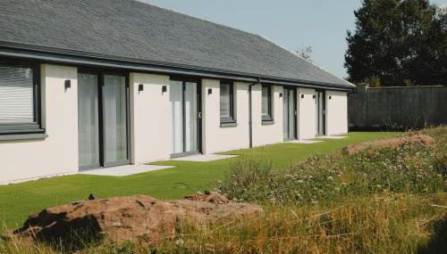 Jackton Distillery Steadings - Photo 4, Garden view