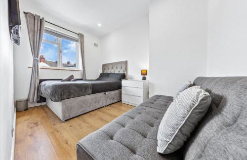 2-Bed House, Bromley, Free Parking, 30 min to Central London - Sleeps 6 - Foto 9