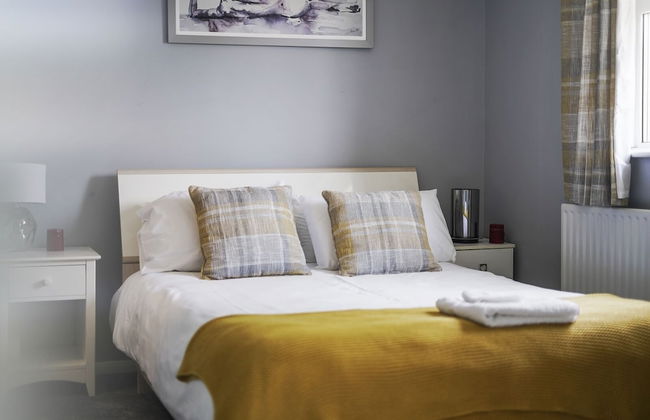 House - Sleeps 8 & On-site Parking - Foto 2