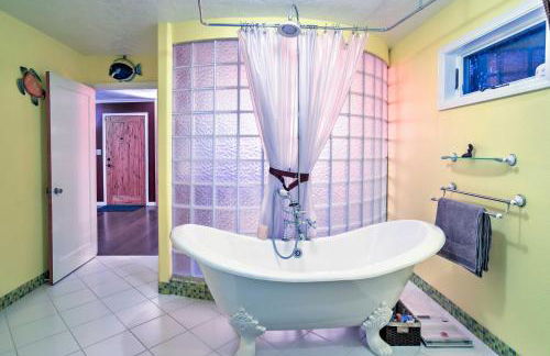 Downtown Anchorage Home, 1 Block to Coastal Trail! - Foto 16