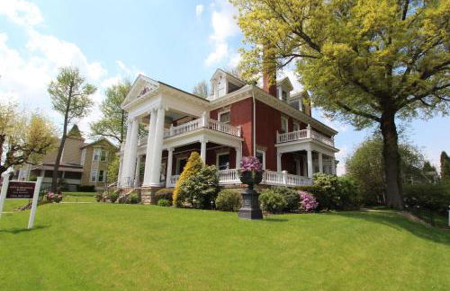 South Broadway Manor B&B - Near Fallingwater, Ohiopyle State Park, Hiking & Biking trails GAP - Foto 47