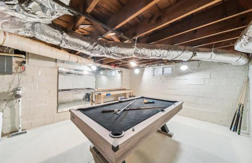 Hottub, Pool Table, Basketball, Firepit, Sleeps 8 - Photo 36