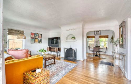 Stay Portland - Sedona Vibes in PDX- Walk to Local Shops & Coffee - Photo 3