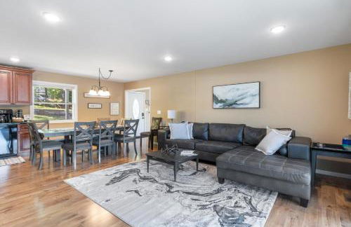 Huge Lakefront Yard, Private Dock - Amazing Views! - Foto 4