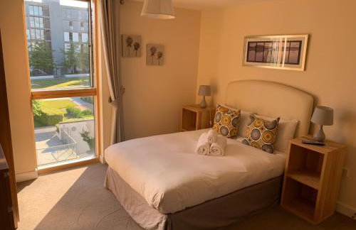 iSTAY APARTMENTS at VIZION - Fully Equipped Modern Serviced Apartments with Balconies, Superfast Broadband, Free Allocated Parking Space, 24h Security, Rooftop Gardens, Located in Central MK - Photo 31