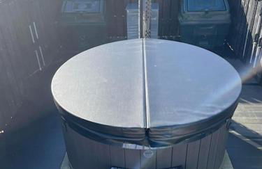 Carloway Self Catering, 5A Upper Carloway, Isle of Lewis, Outer Hebrides - Off grid, outdoor, wood fired hot tub and infra red sauna - Photo 28