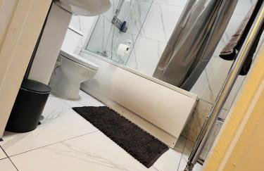 4bedroom Sleeps6 Business ContractorsDiscounts free WiFi - Photo 14