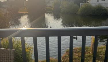 DJD ,Country Style Luxury Lodge, Manor Park Sleeps 4 - Foto 3