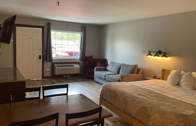 Gold Suites Rentals - Photo 10