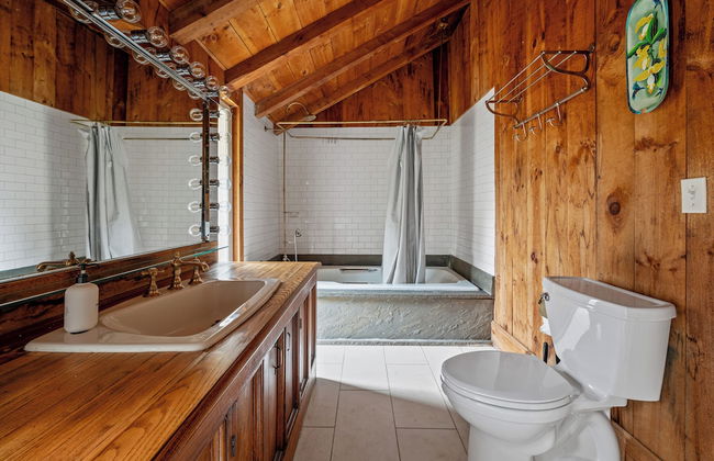 Renovated Grand Woodstock Barn - Foto 19