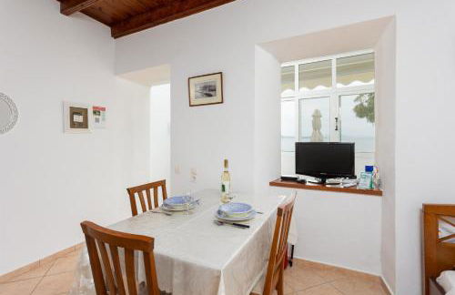 Dinos Walk to Beach Sea Views A C Wifi Car Not Required - 291 - Foto 16