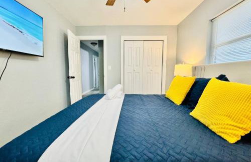 Game Night Ready Lakeland Stay Near Colleges - Foto 10